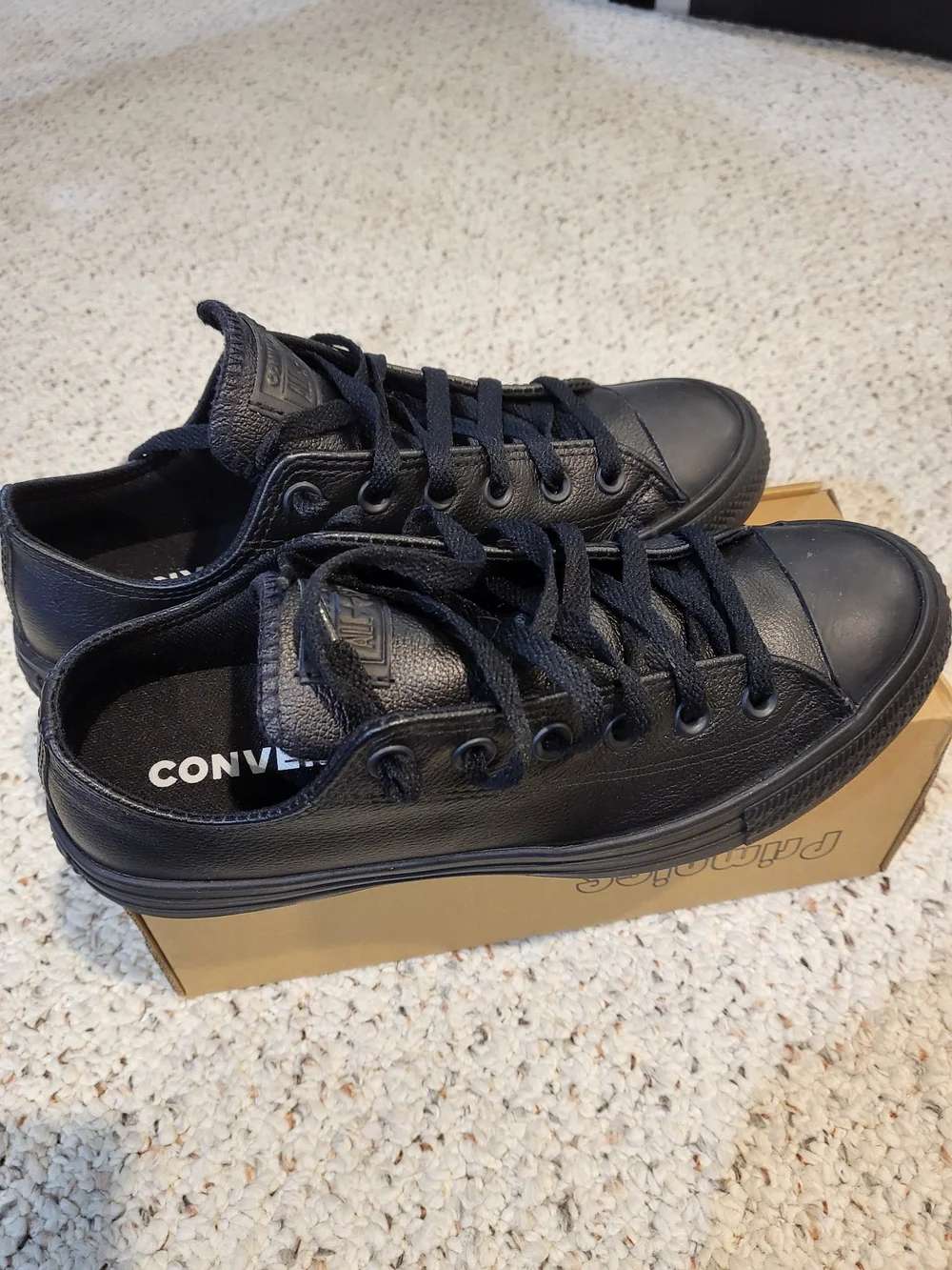 Converse all black